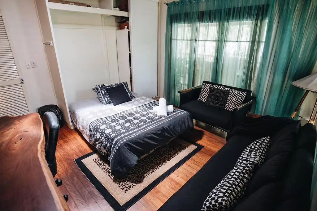 Little Cove Family Beach House Noosa Heads Holiday home