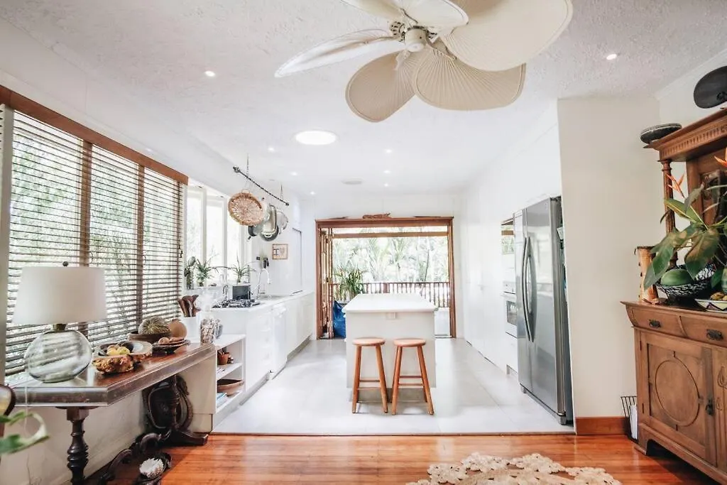 Little Cove Family Beach House Noosa Heads Australia